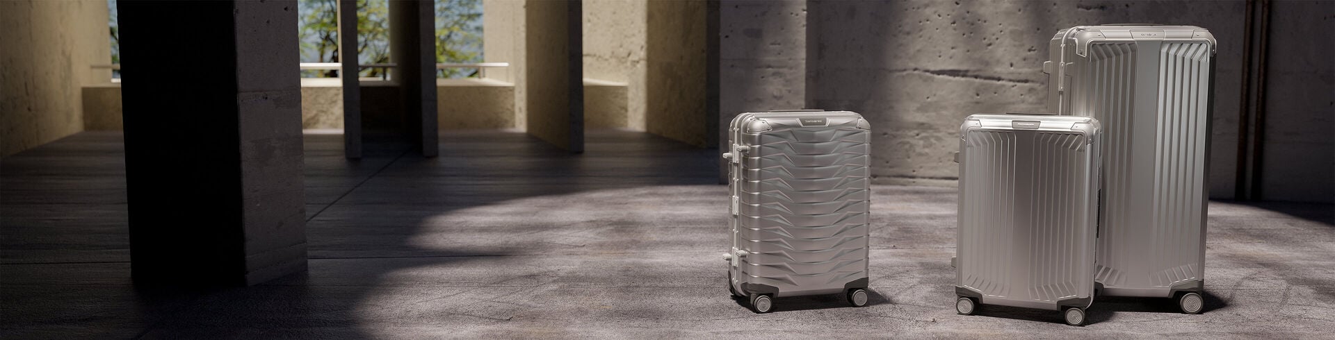  ALUMINIUM SUITCASES 